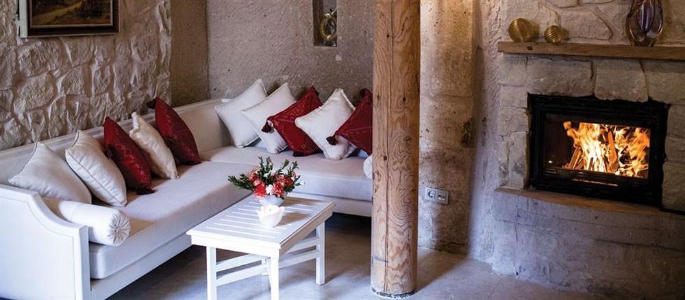 Anatelein Cave Hotel Üçhisar Exterior foto